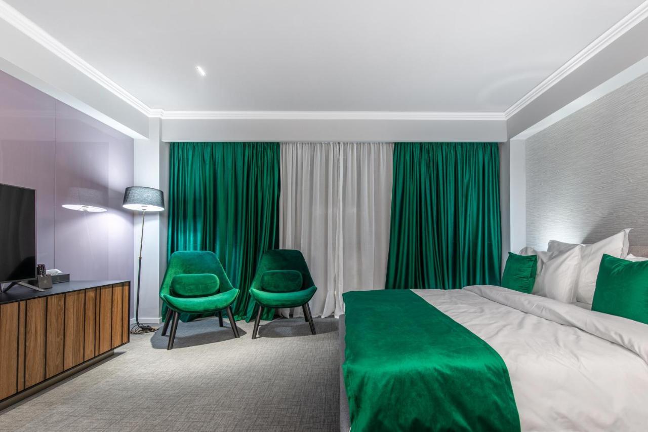 Hotel Kristal Focsani Focşani Exterior foto